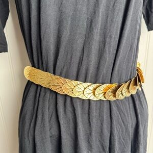 ✨✨✨ 2/$10 CLEAROUT SALE - bundle any 2 items with ✨ ✨ in my closet for $10✨✨